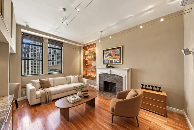 32 West 40th Street #10E, New York, NY 10018