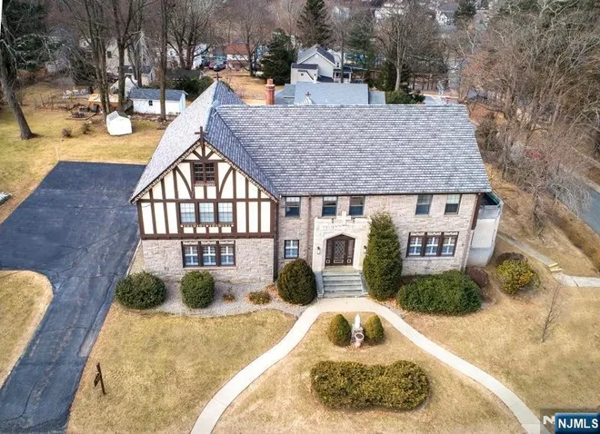 71 Bartholdi, Butler Borough, NJ 07405