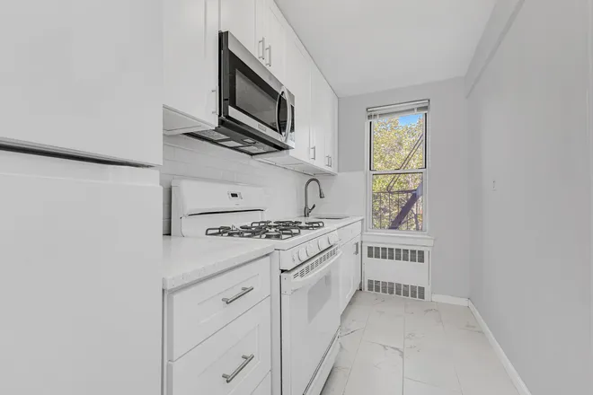 65-35 YELLOWSTONE Boulevard #5B, Forest Hills, NY 11375