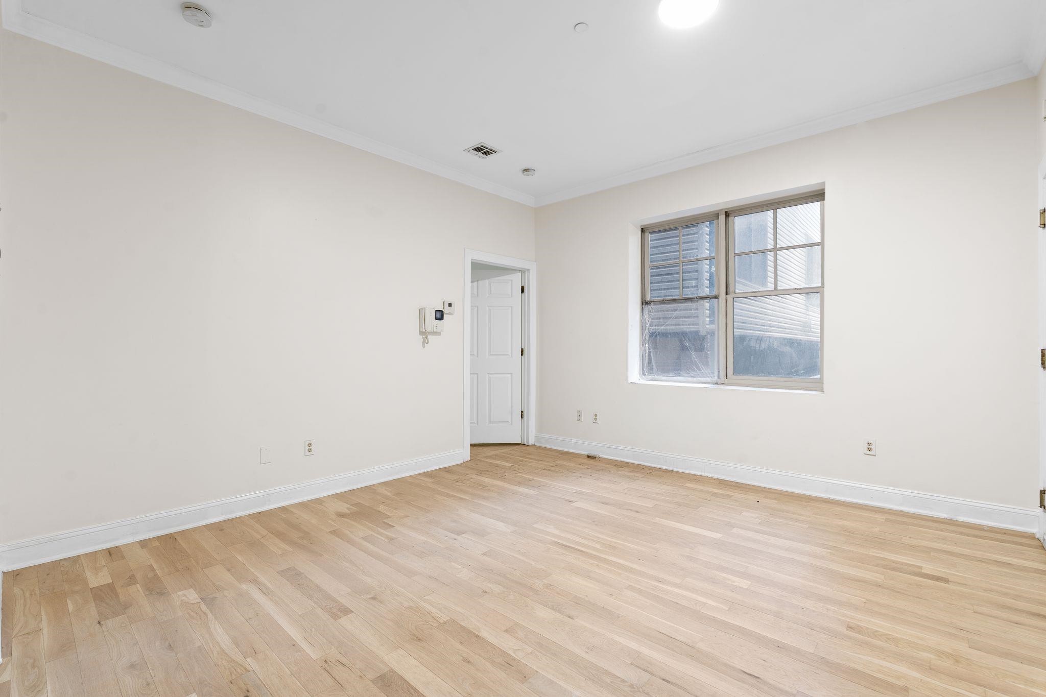 85 BROADWAY, Jersey City, JC Journal Square, NJ 07306 - Property photo 4 of 19