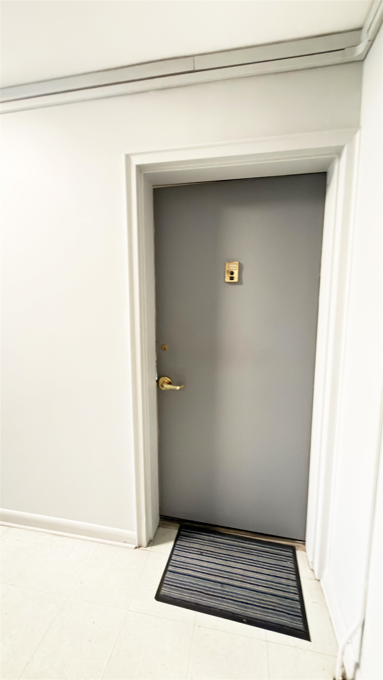 154 BOWERS Street, Jersey City, JC Heights, NJ 07307 - Property photo 3 of 22