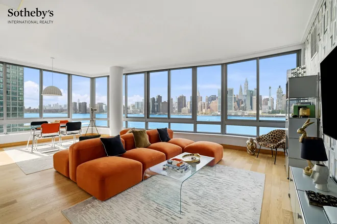 46-30 Center Boulevard #905, Long Island City, NY 11109