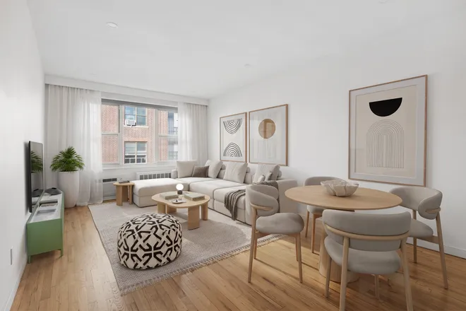 235 West 70th Street #6D, New York, NY 10023