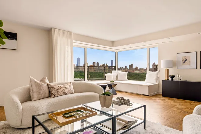 1050 5th Avenue #PHA, New York, NY 10028