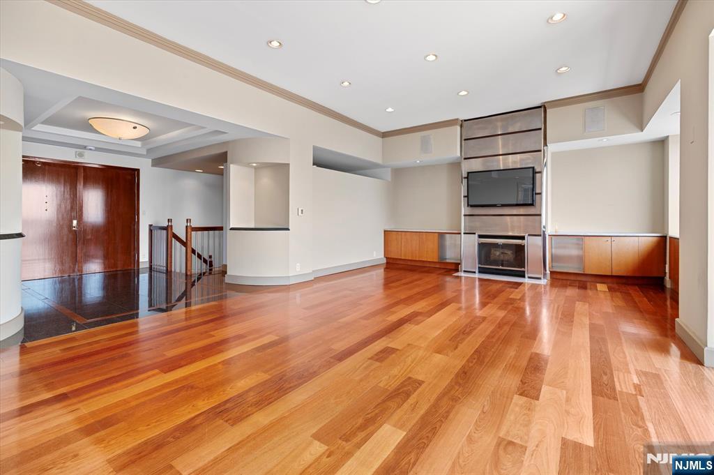 200 Old Palisade #PH4/5, Fort Lee Borough, Fort Lee, NJ 07024 - Property photo 5 of 48