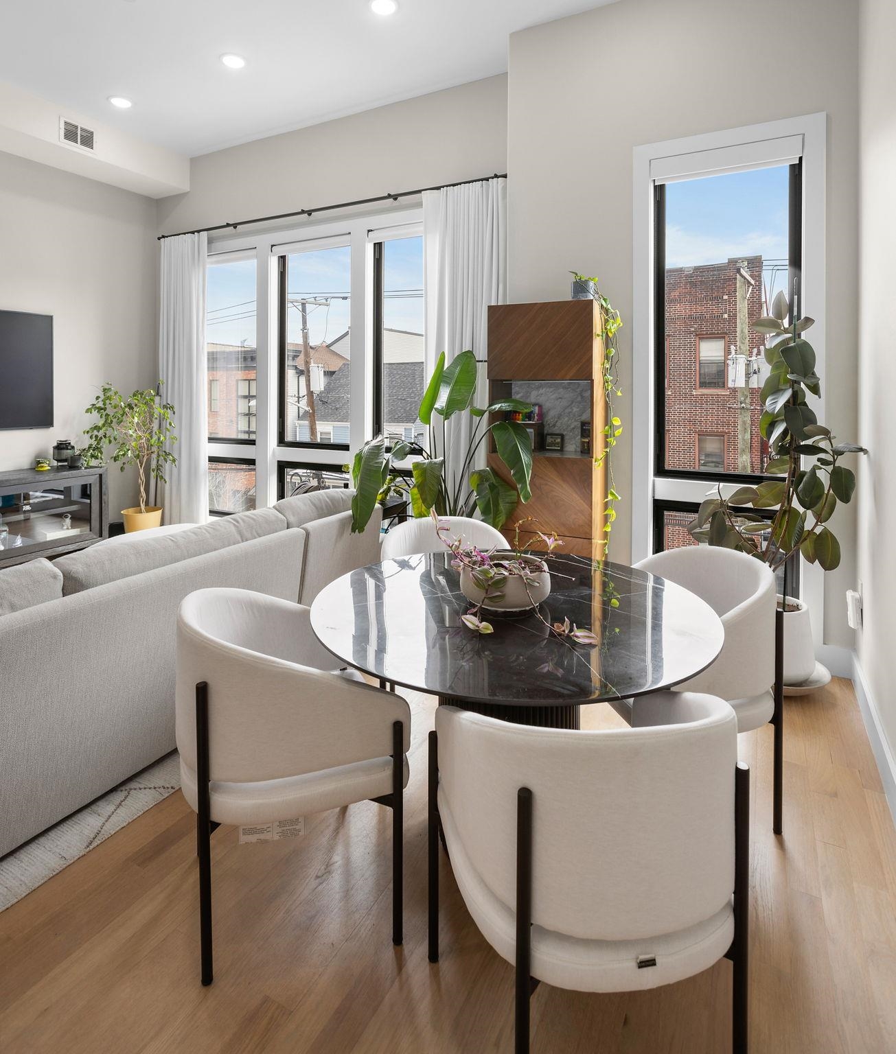 139 NEW YORK Avenue, Jersey City, JC Heights, NJ 07307 - Property photo 4 of 25