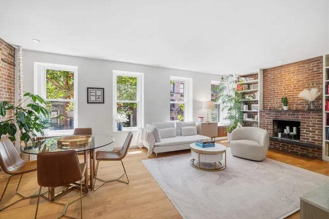 219 East 83rd Street #2, New York, NY 10028