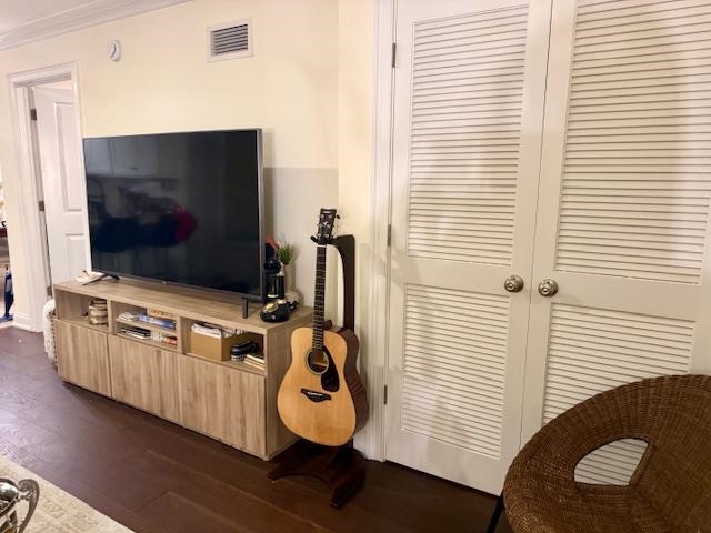 1625 PATERSON PLANK Road, Secaucus Town, Secaucus, NJ 07094 - Property photo 5 of 19
