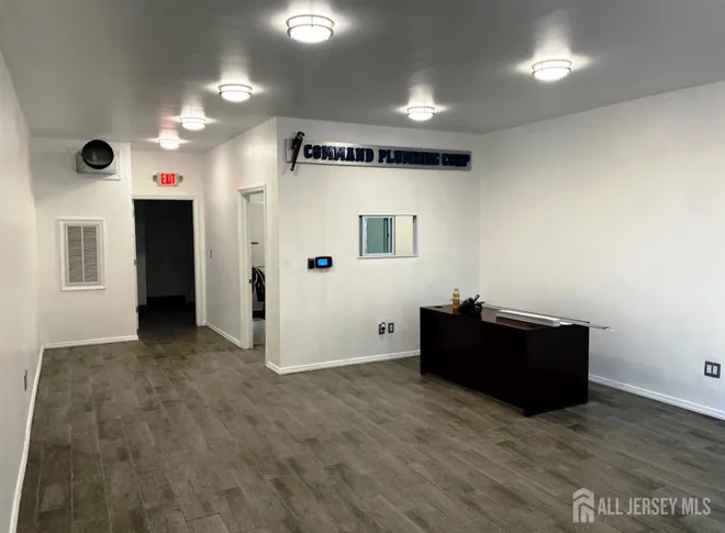 305 amboy Avenue, Woodbridge Proper, NJ 07095