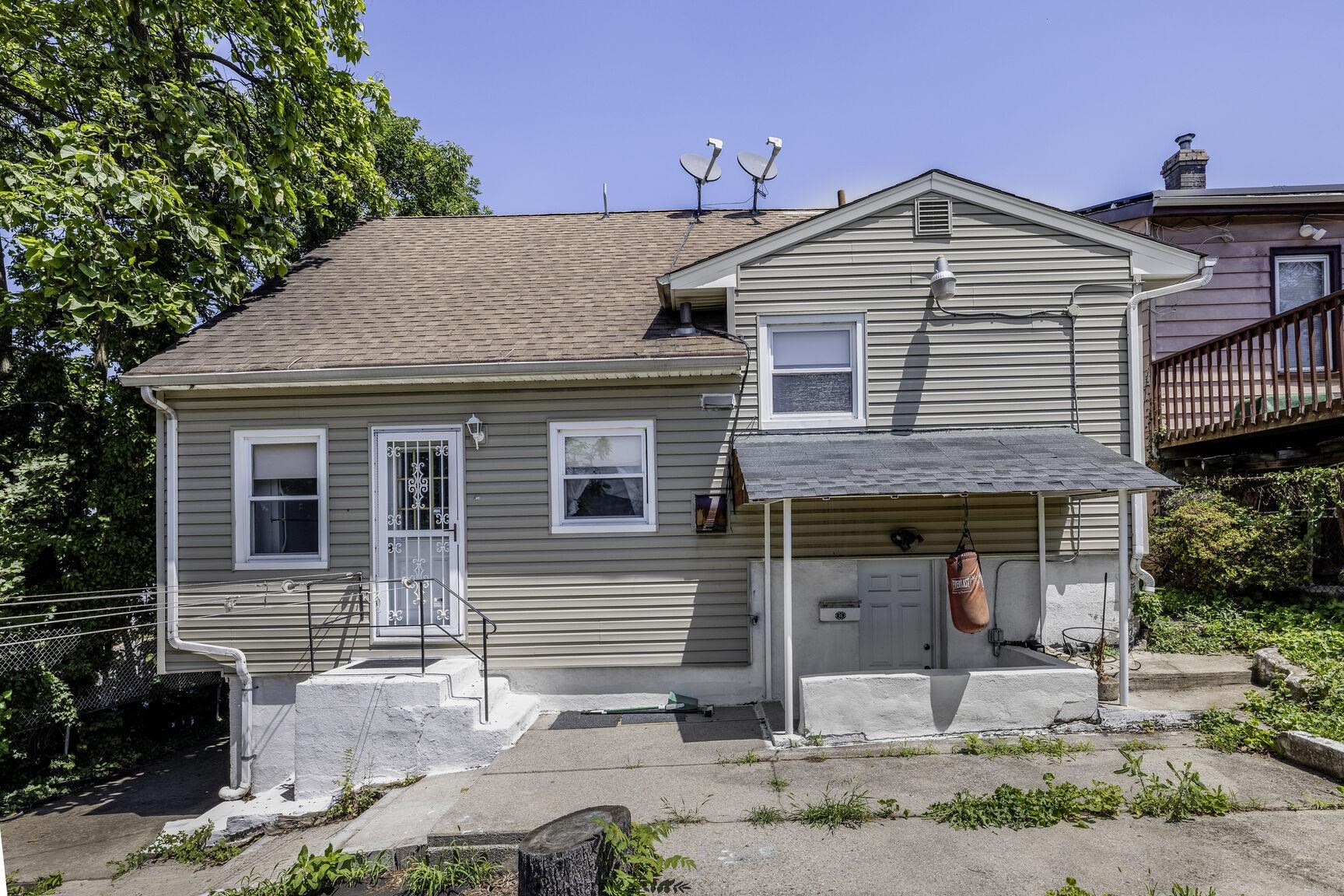 1703 81st Street, North Bergen Township, North Bergen, NJ 07047 - Property photo 2 of 26