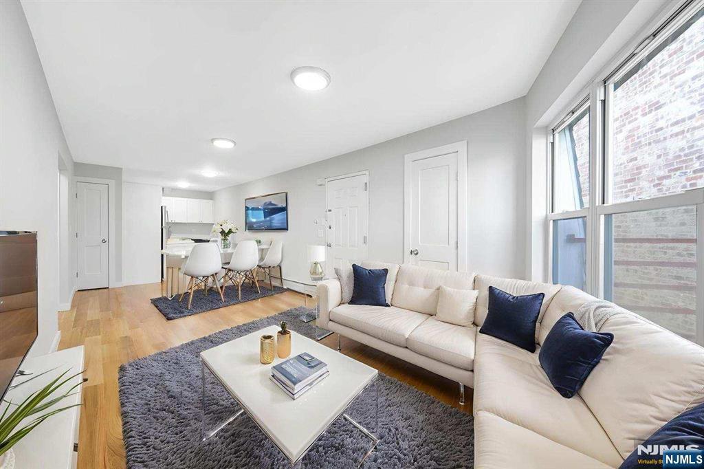 161 18th #10C, Union City, Union City, NJ 07087 - Property photo 2 of 27