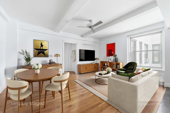 325 West 45th Street #816, New York, NY 10036
