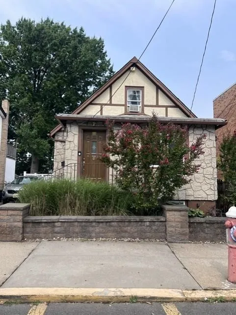 7107 POLK Street, North Bergen, NJ 07047