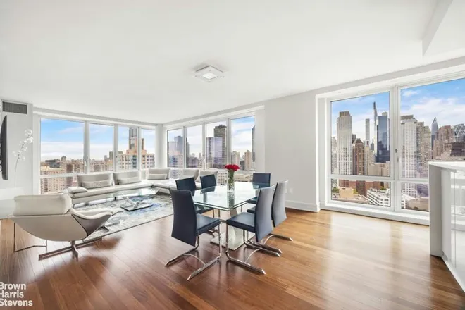 60 RIVERSIDE Boulevard #3402, New York, NY 10069