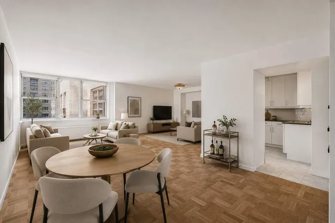 200 East 58th Street #11B, New York, NY 10022