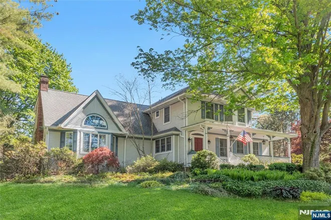 11 Lower Cross, Saddle River, NJ 07458