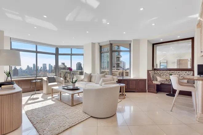 188 East 64th Street #3302, New York, NY 10065