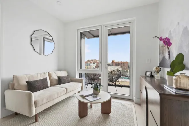 28-08 21st Street #5-B, Astoria, NY 11102