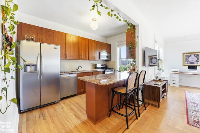 277 WASHINGTON Avenue #6D, Brooklyn, NY 11238