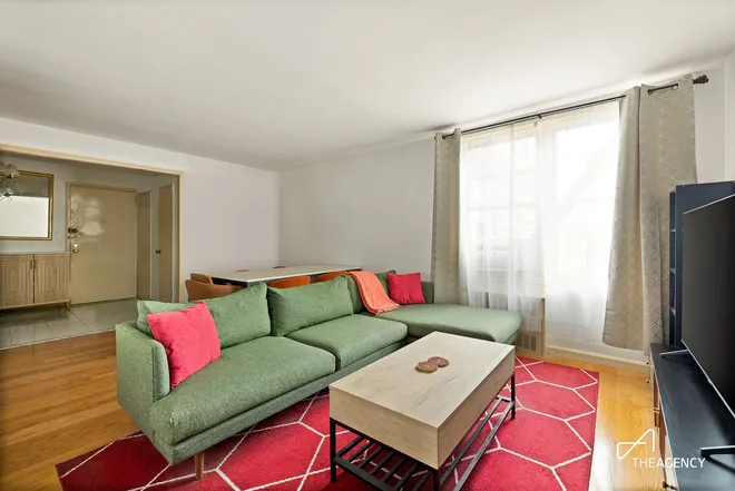 60-11 BROADWAY #6E, Woodside, NY 11377