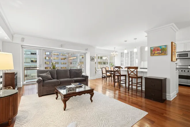118 East 60th Street #16G, New York, NY 10022