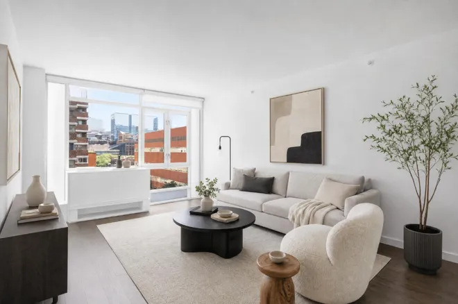 385 1st Avenue #8D, New York, NY 10010