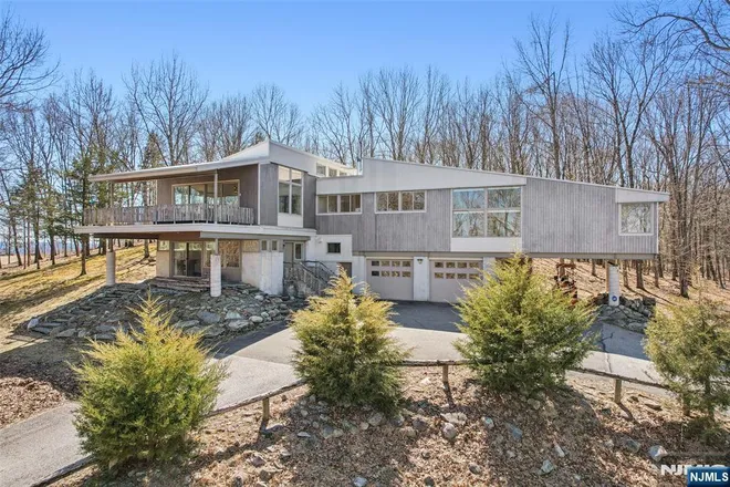 71 Sally Harden, Sussex, NJ 07461