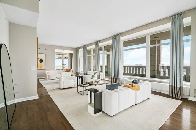 240 Riverside Boulevard #PH-SUITE1, New York, NY 10069