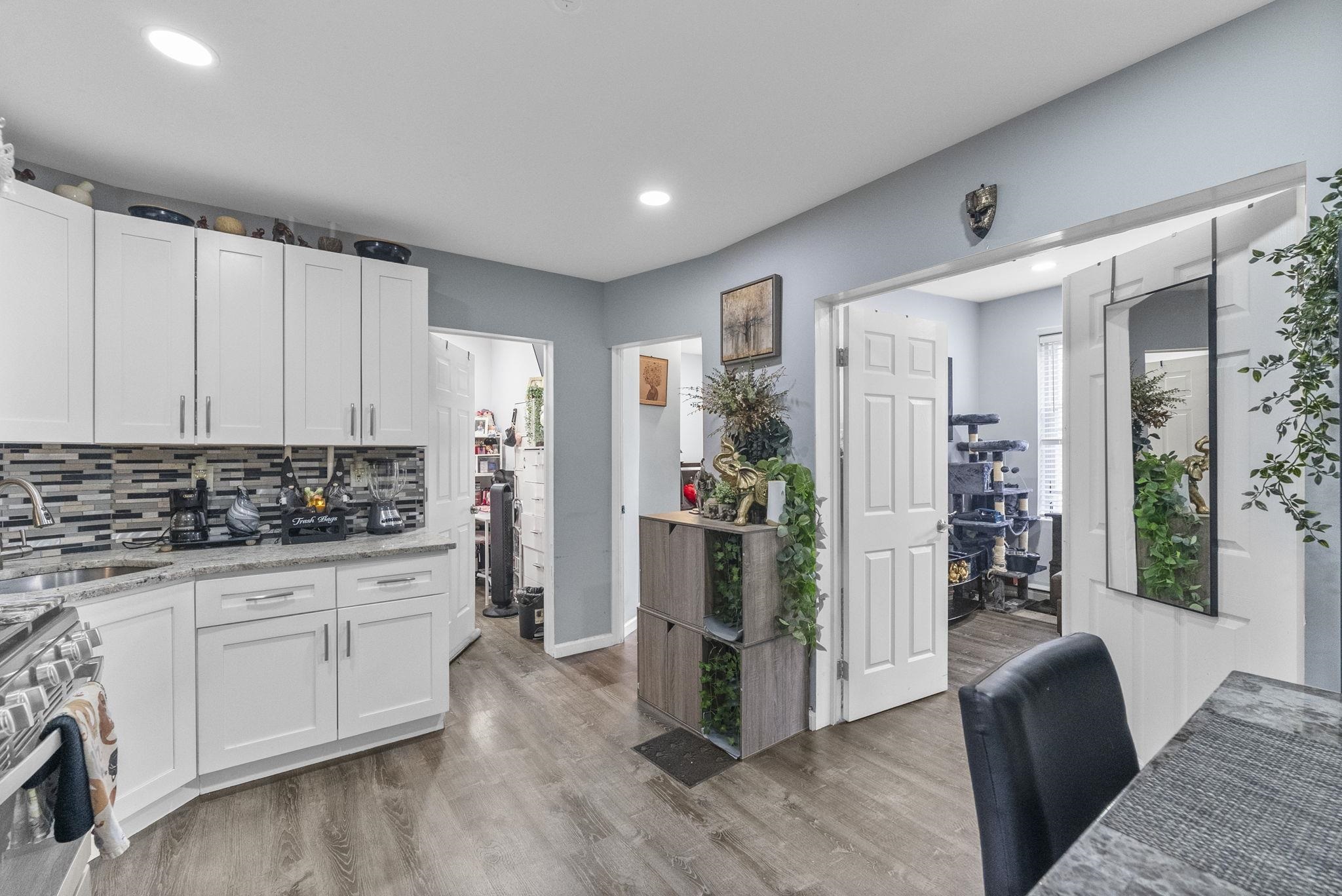 14 65th Street, West New York Town, West New York, NJ 07093 - Property photo 3 of 16
