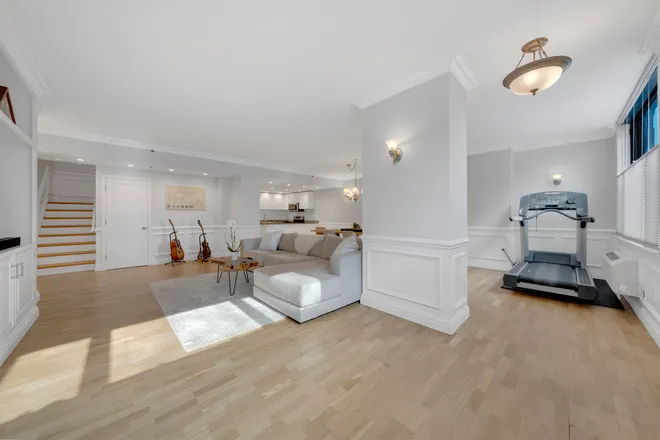 2 CONSTITUTION Court, Hoboken, NJ 07030