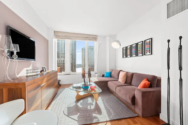 15 WILLIAM Street #37C, New York, NY 10005