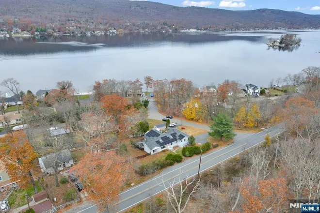699 Shore, West Milford, NJ 07421