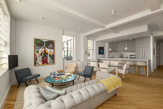147 West 22nd Street #8N, New York, NY 10011