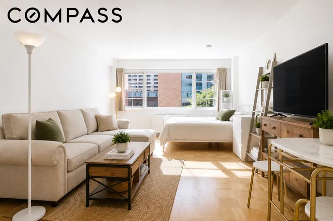 321 East 48th Street #8E, New York, NY 10017