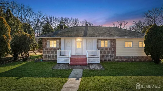 321 Manalapan Road, none, NJ 08884