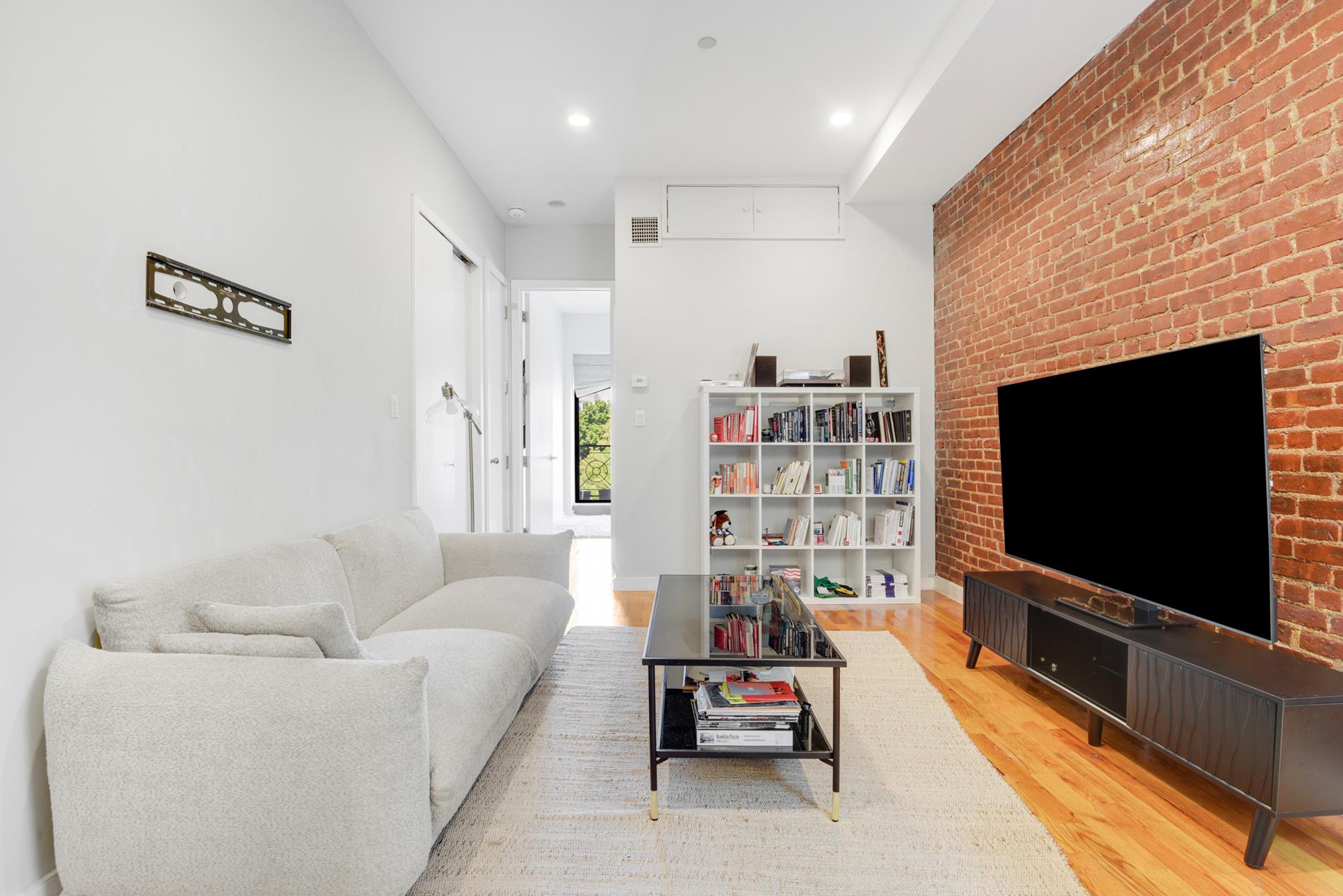 156 Pulaski Street #2-B, Bedford-Stuyvesant, Brooklyn, NY 11206 - Main property photo