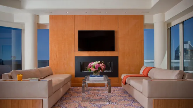 200 East 61st Street #PH3, New York, NY 10065
