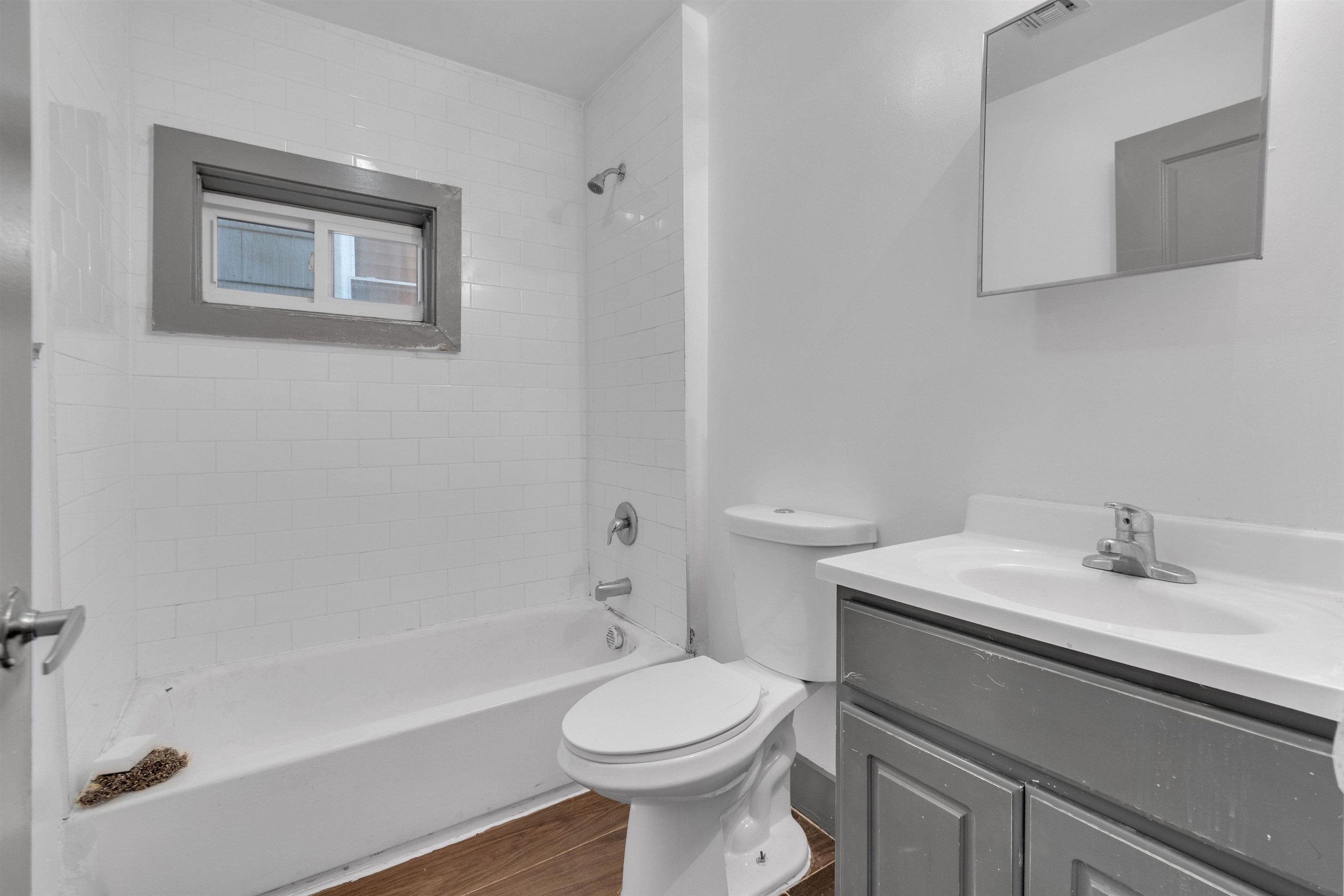 157 VIRGINIA Avenue, Jersey City, JC Bergen Lafayette, NJ 07304 - Property photo 5 of 16