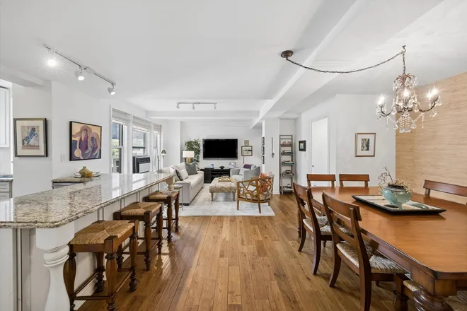 339 East 58th Street #7CD, New York, NY 10022