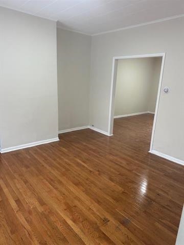 76 WEST 54th Street, Bayonne City, Bayonne, NJ 07002 - Property photo 4 of 11