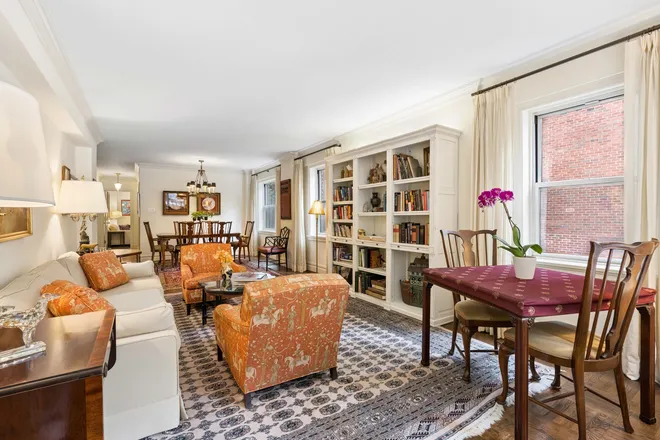 50 SUTTON Place #3C, New York, NY 10022