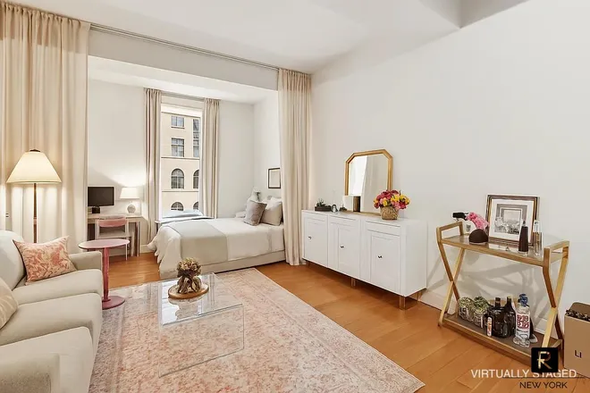 99 John Street #712, New York, NY 10038