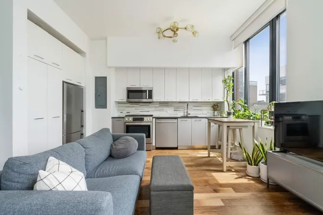 42-14 Crescent Street #10D, Long Island City, NY 11101