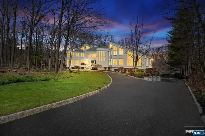 817 West Shore, Kinnelon Borough, NJ 07405