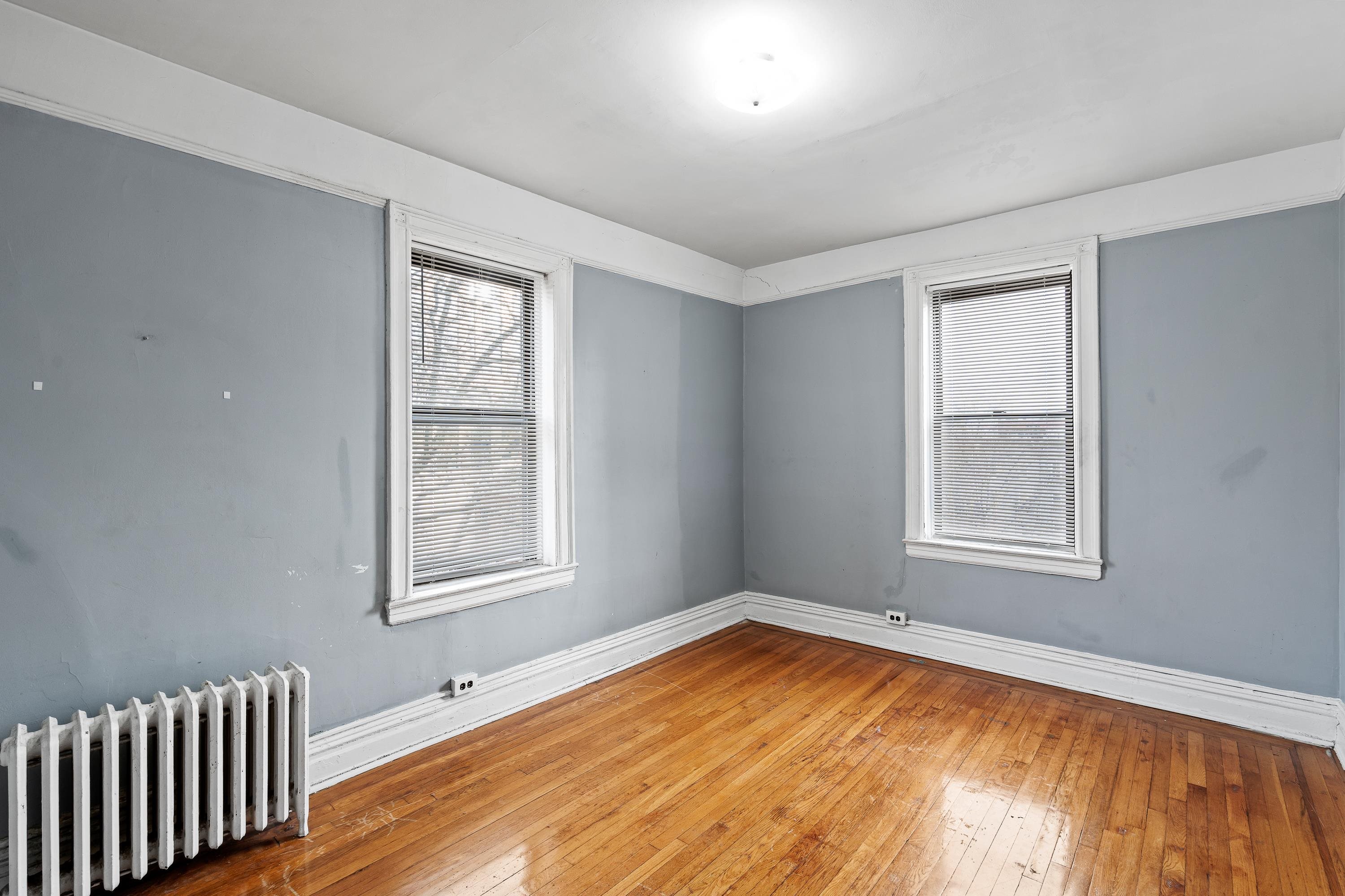 124 STORMS Avenue, Jersey City, JC Journal Square, NJ 07306 - Property photo 5 of 9