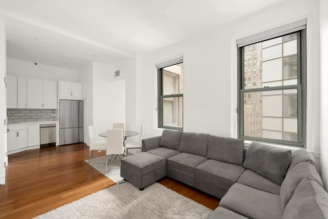 120 GREENWICH Street #8H, New York, NY 10006