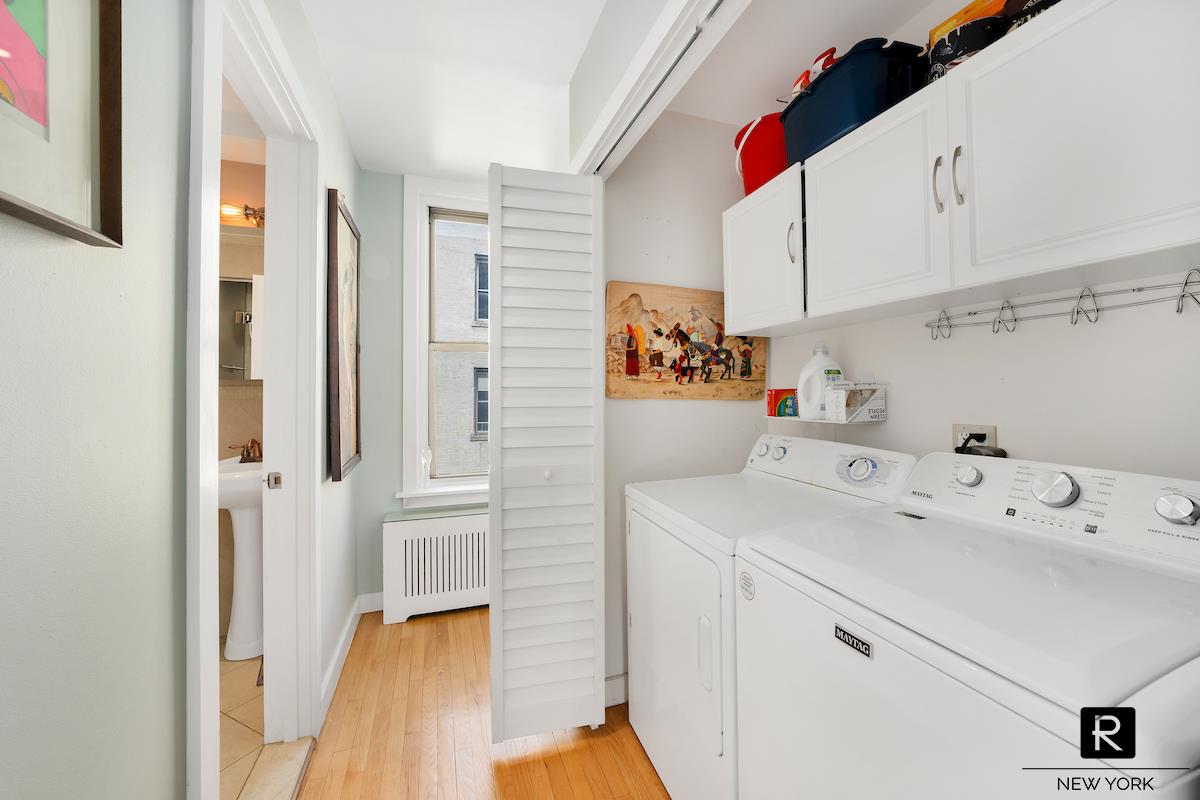 251 West 98th Street #9-C, Upper West Side, Manhattan, NY 10025 - Property photo 4 of 17