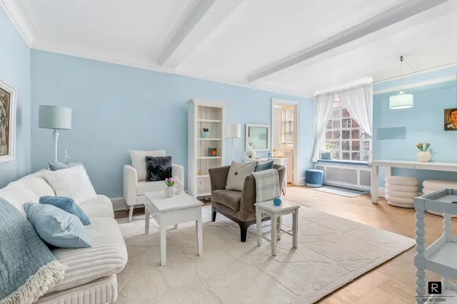 333 East 53rd Street #5-H, New York, NY 10022