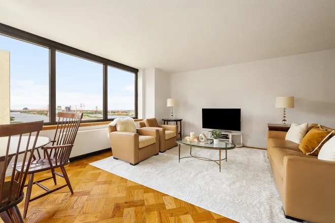 415 East 37th Street #21/J, New York, NY 10016