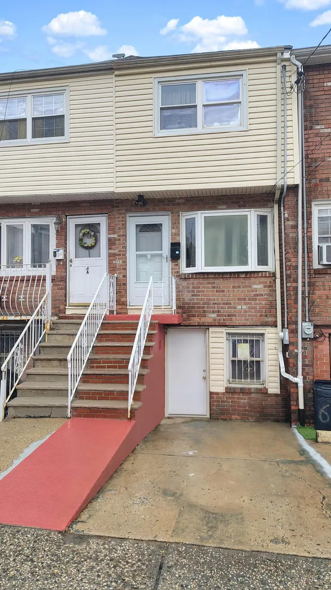 8 VAN NOSTRAND Avenue, JC, Greenville, NJ 07305